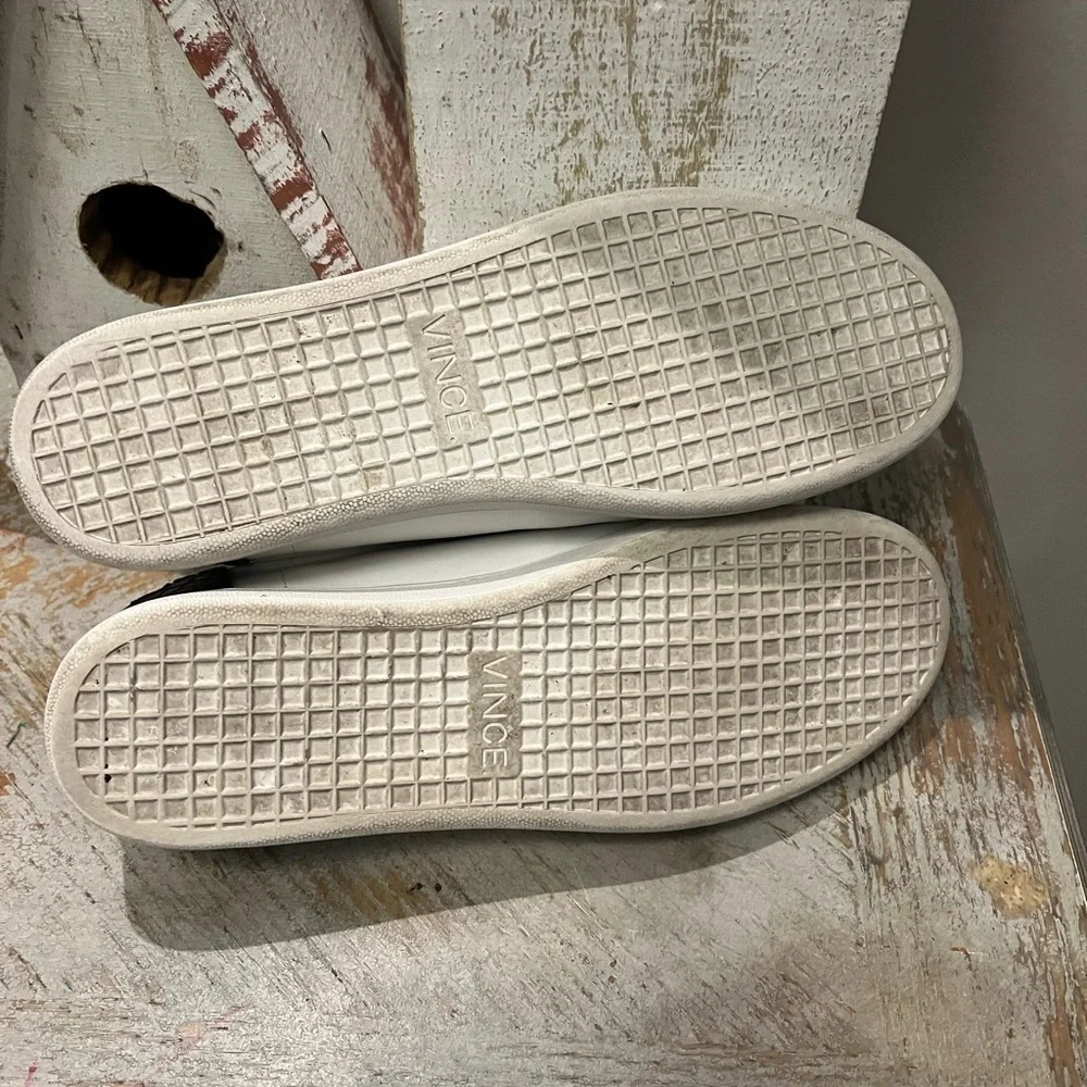 Vince sleek white